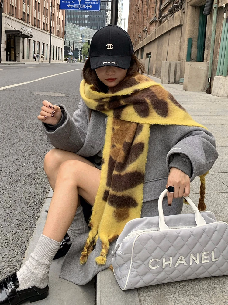 Designer Brand 목도리 High Quality Cashmere Scarf for Women 명품 2023 New Winter Fringe Warm Fashion Trend Large Shawl Шарф Hot Sa